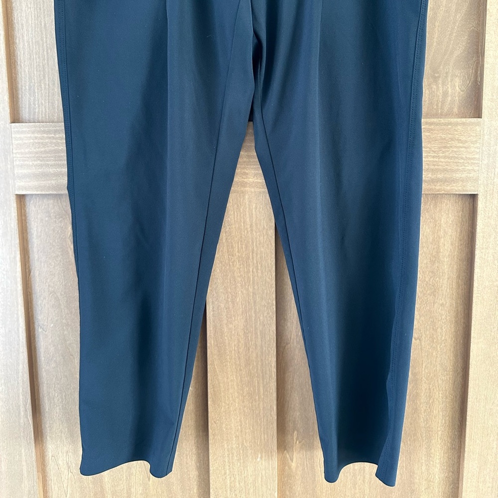 Athleta Black Skyline Paperbag Ankle Athletic Trousers Pants size 8 - Picture 3 of 14